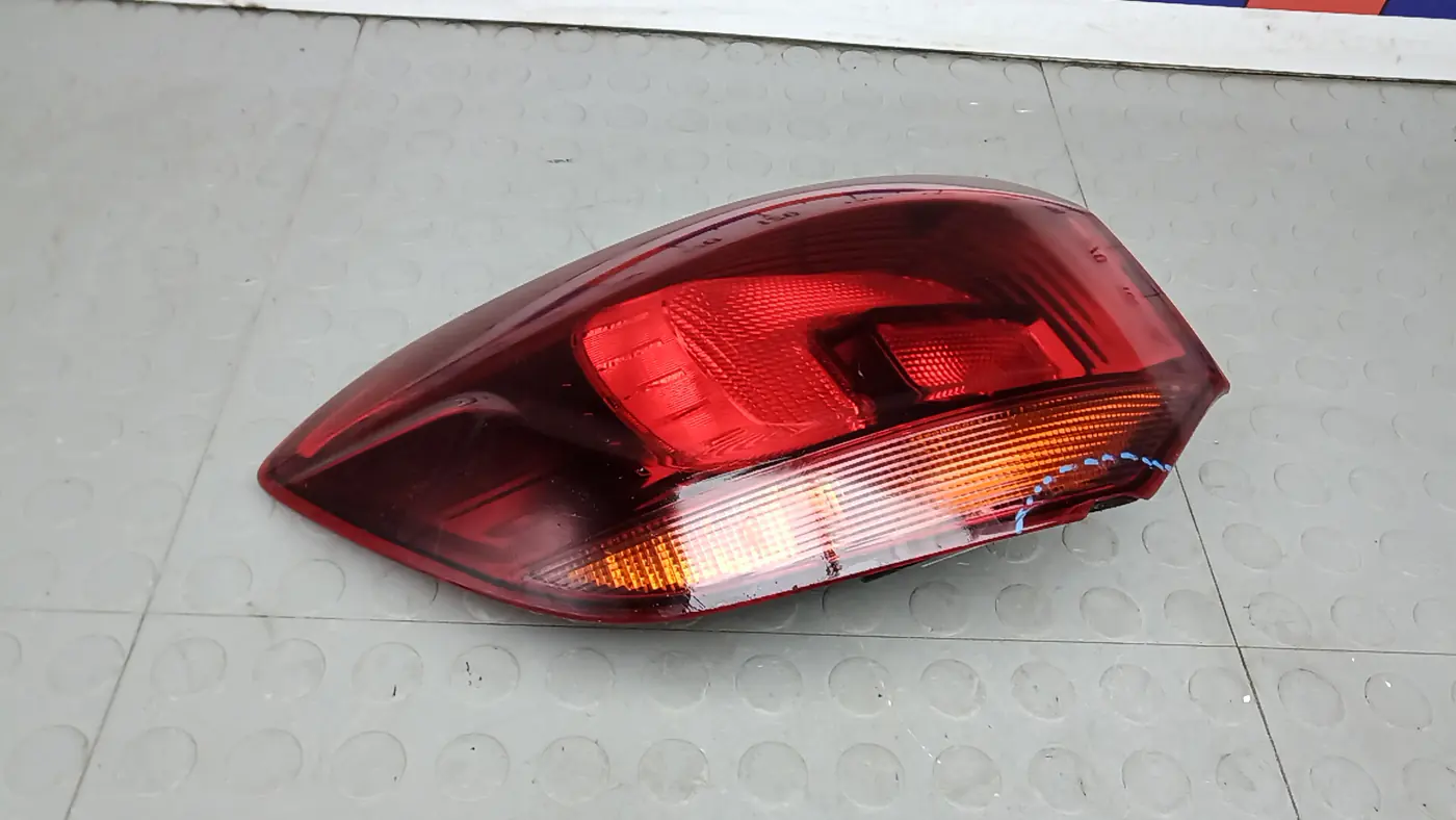 Фонарь задний левый к Opel Astra 2011