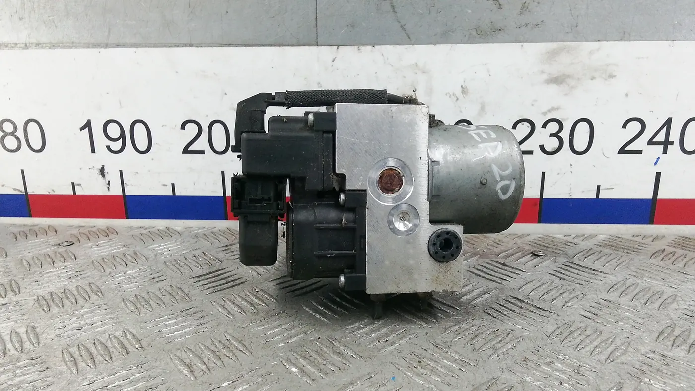Блок ABS к Nissan Navara (Frontier) 2006