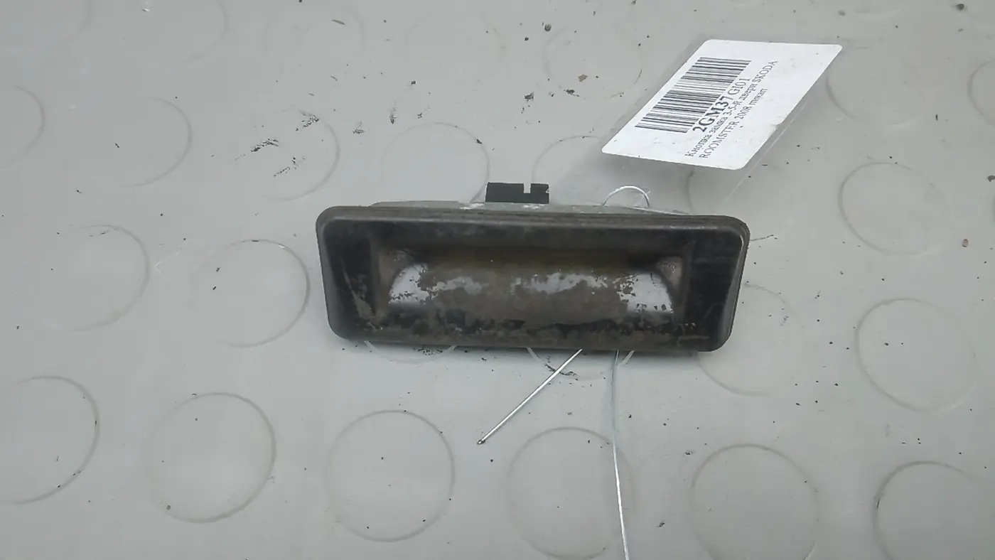 Кнопка  к Skoda Roomster 2008