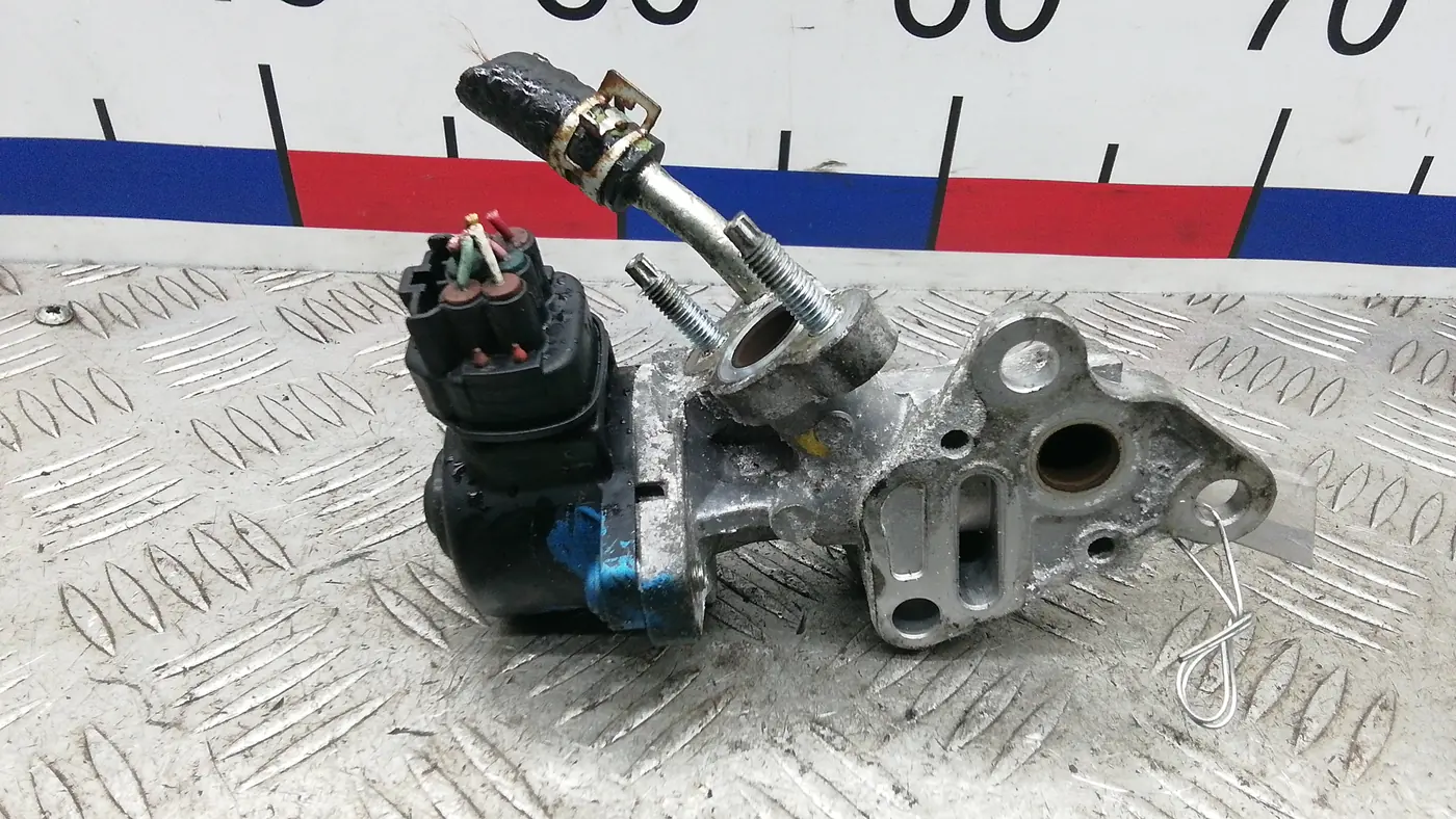 Клапан EGR к Toyota Urban Cruiser 2011