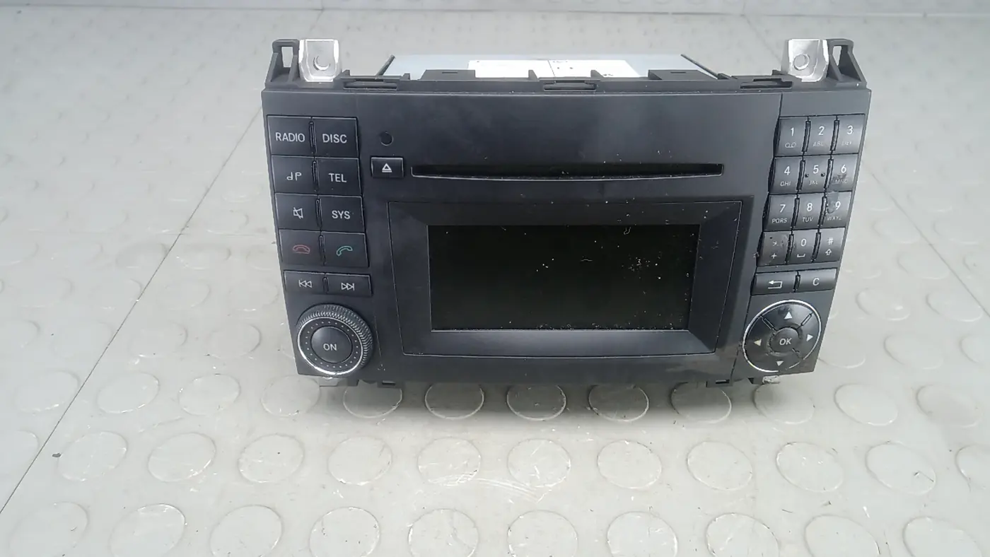 Магнитола к Mercedes-Benz B-klasse 2011