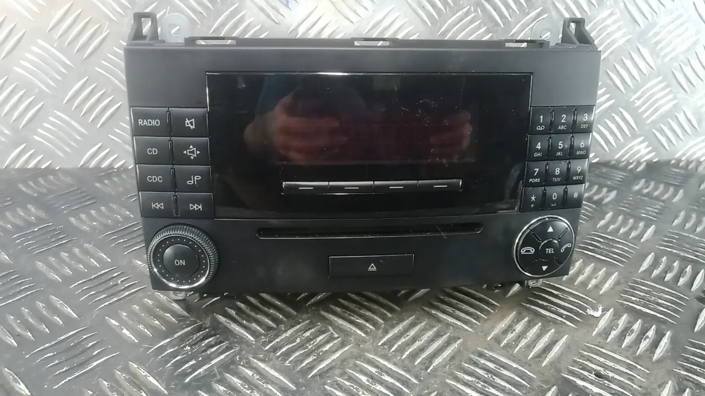 Магнитола к Mercedes-Benz B-klasse 2006