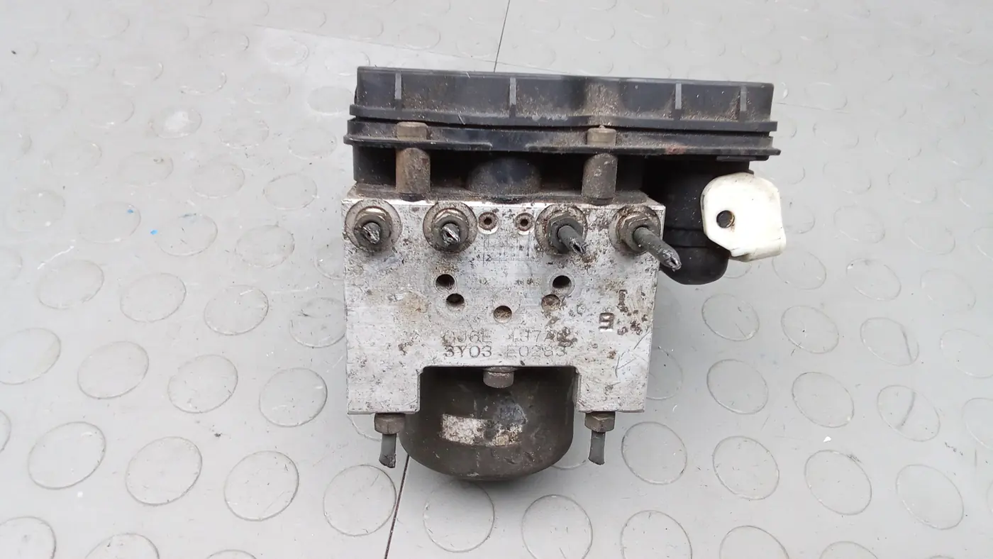 Блок ABS к Mazda 156 2002