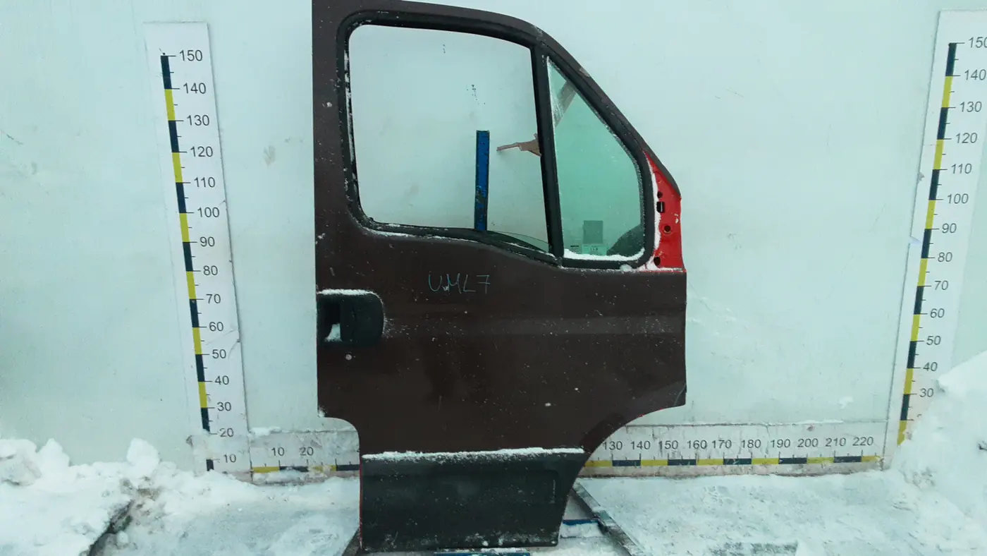 Дверь передняя правая к Iveco  2011