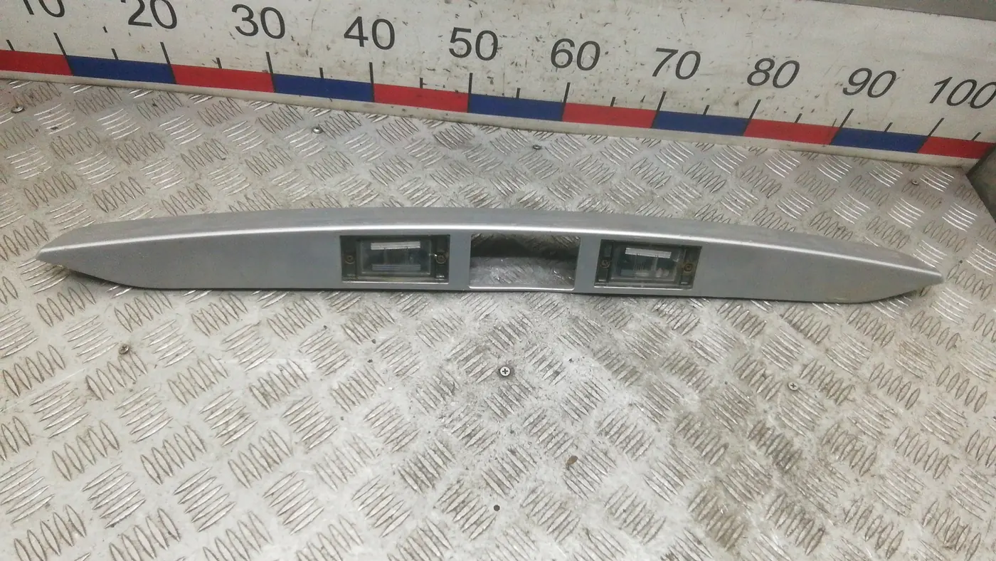 Подсветка номера к Hyundai H-1 2010
