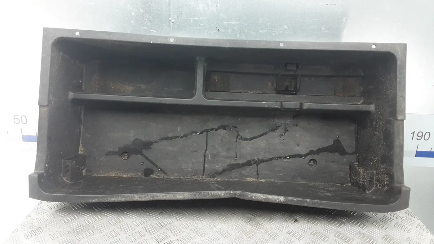 Короб предохранителей к Toyota RAV 4 2006