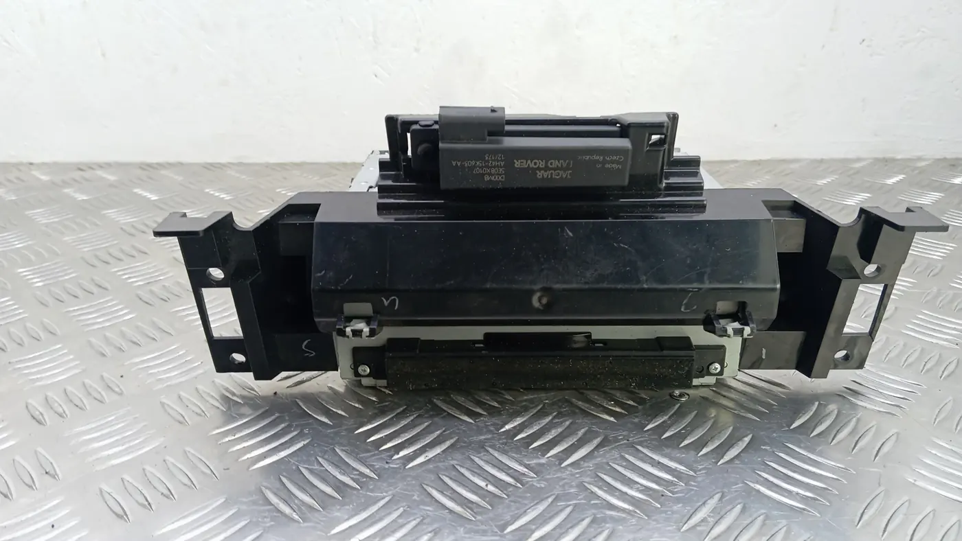 Магнитола к Land Rover Range Rover Sport 2010