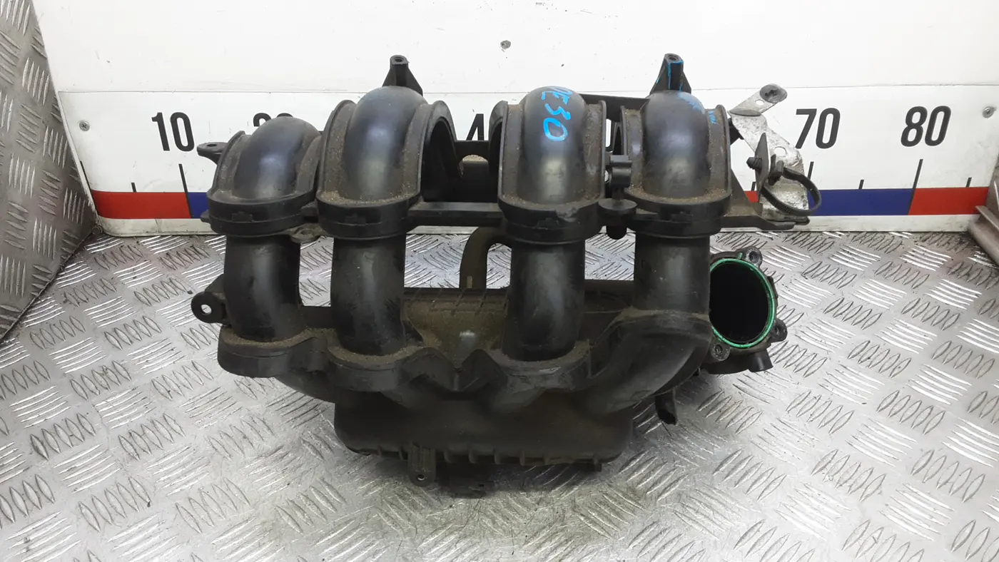 Коллектор впускной к Ford Focus 2008
