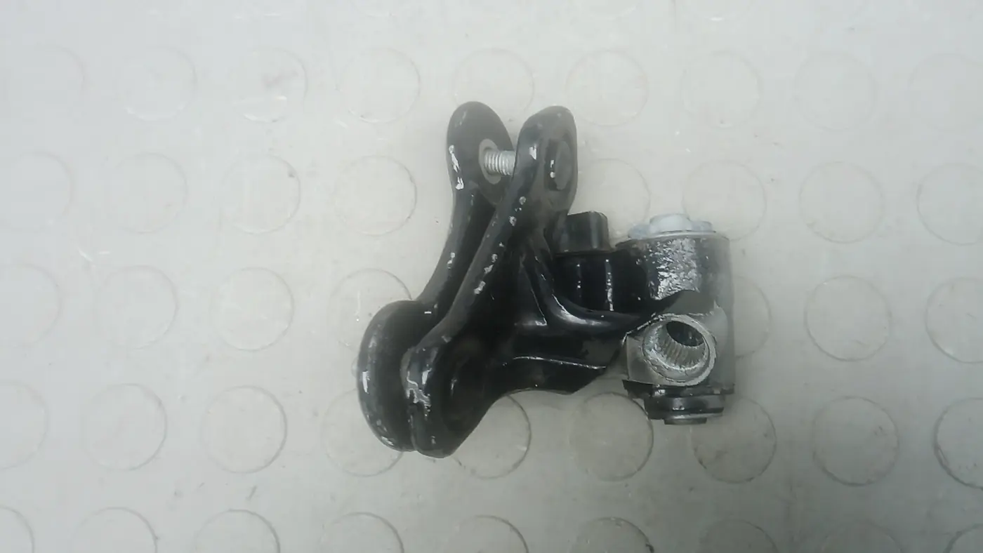 Петли к Mercedes-Benz C-klasse 2010