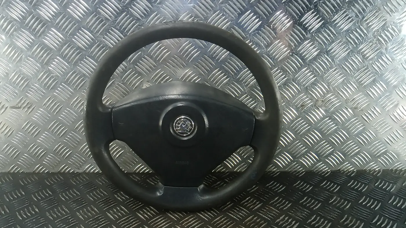 Руль к Opel Vivaro 2007