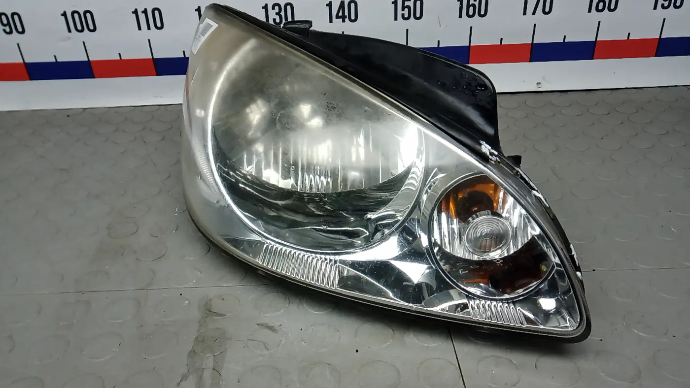 Фара правая к Hyundai Getz 2005