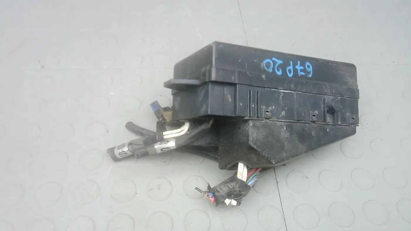 Блок предохранителей к Subaru Forester 2004