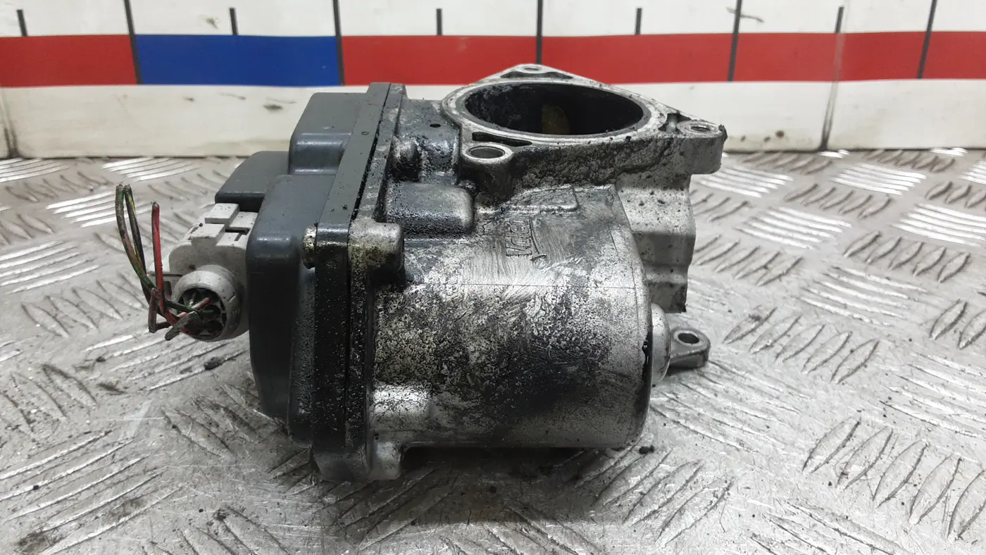 Клапан EGR к Audi A4 2009