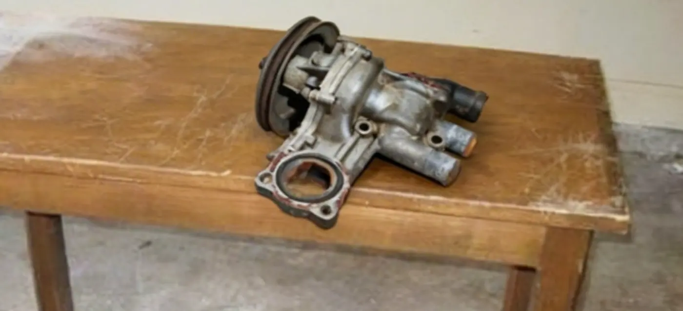 Помпа к Audi 100 1983