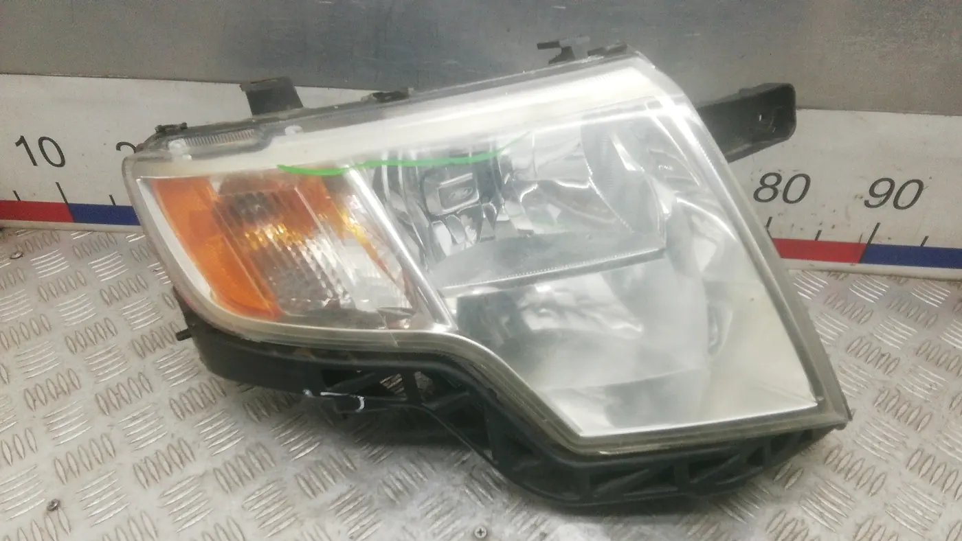 Фара правая к Ford Edge 2009