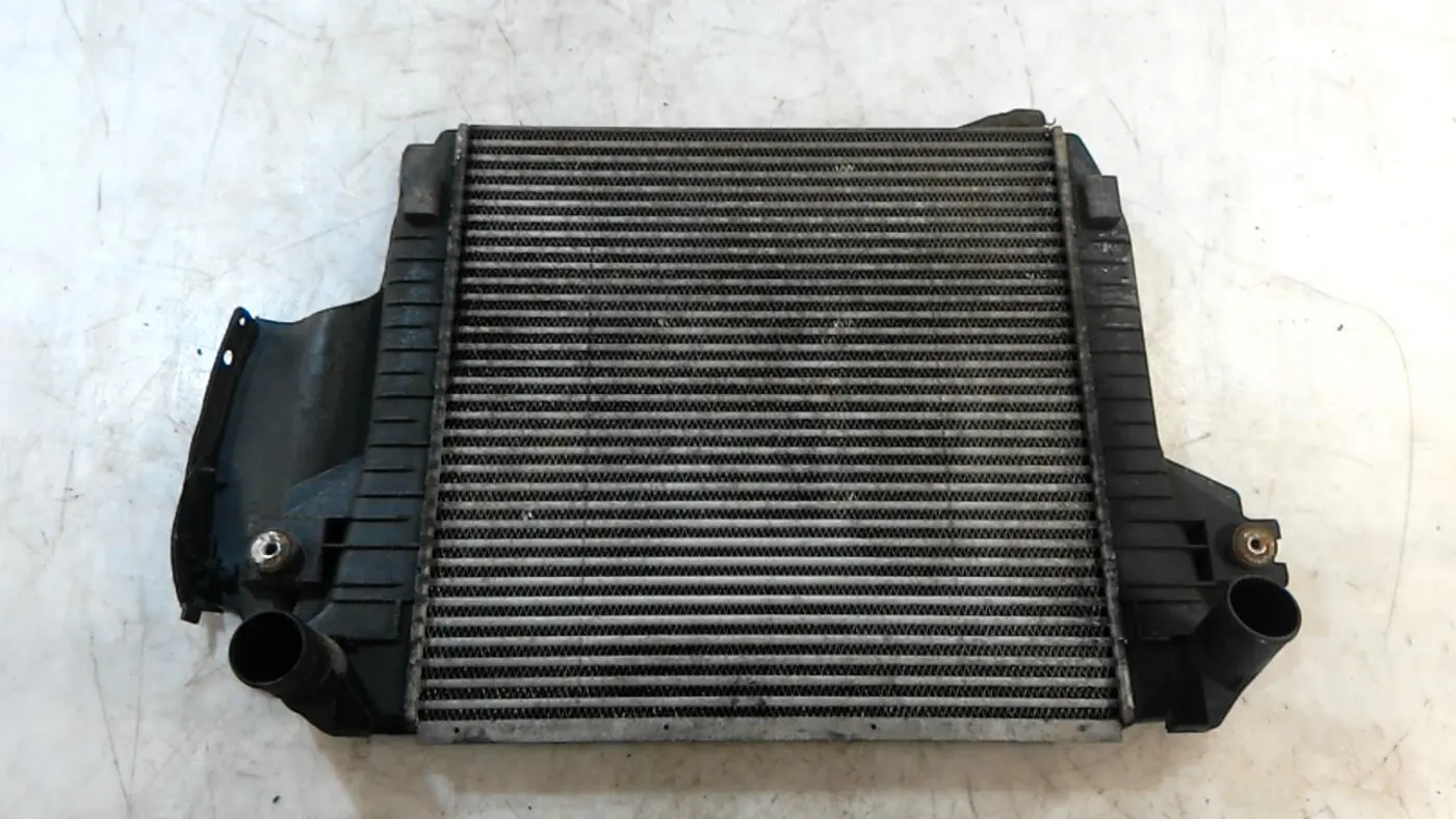 Интеркулер к Jeep Cherokee 2002