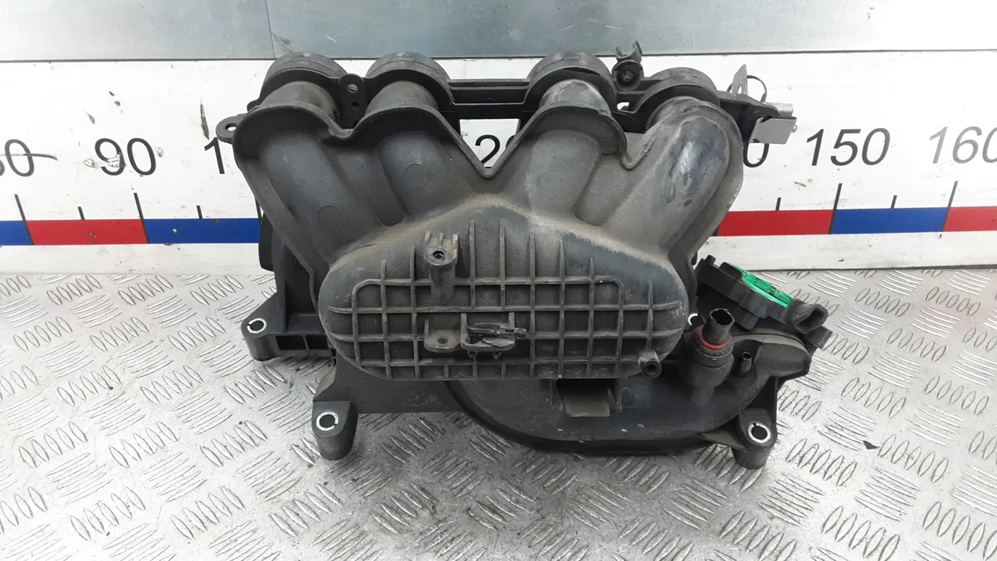 Коллектор впускной к Ford Focus 2007
