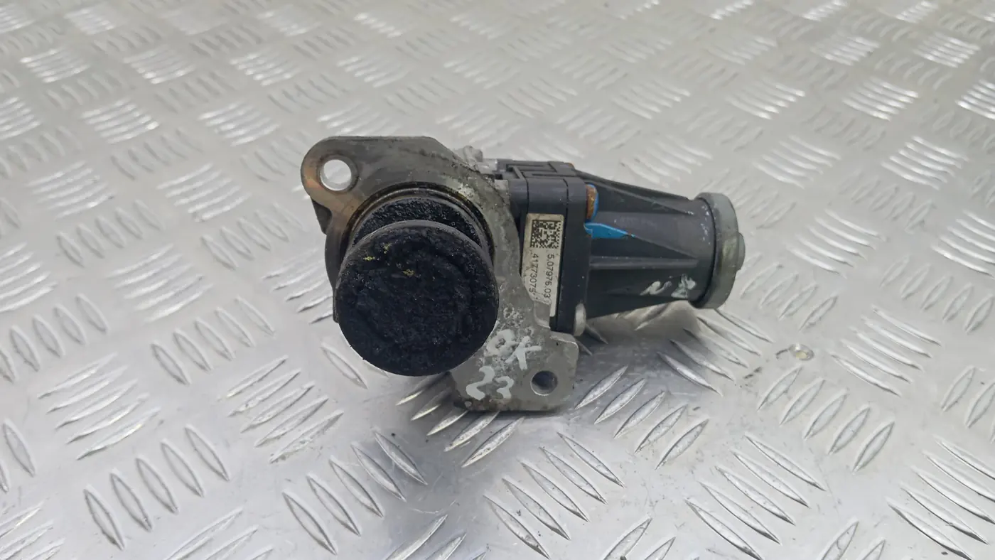 Клапан EGR к Renault Megane 2013