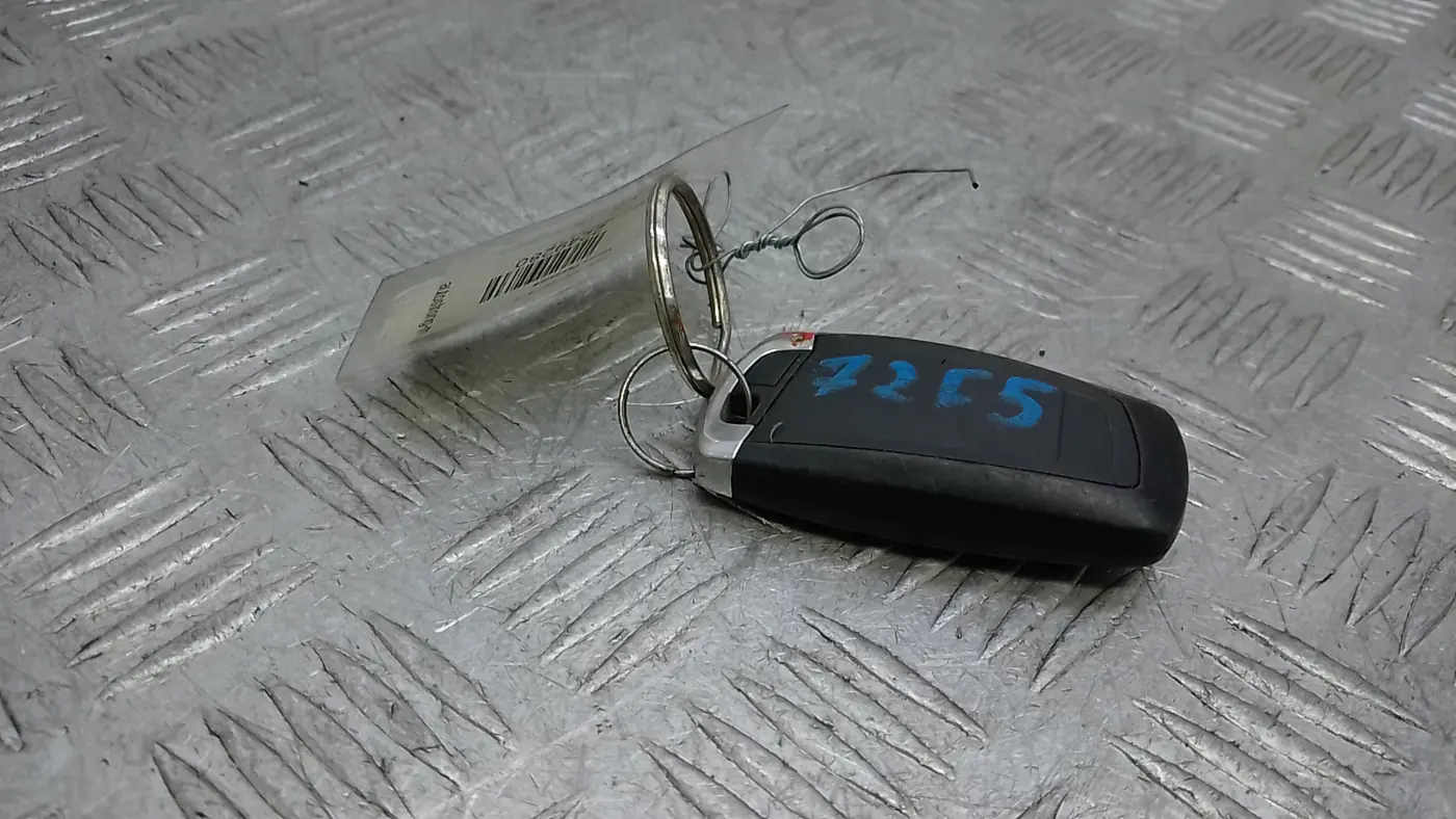 Ключ-карта к BMW 7 series 2011
