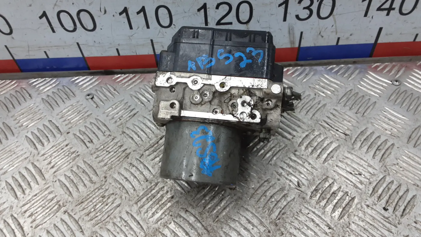 Блок ABS к Toyota RAV 4 2010