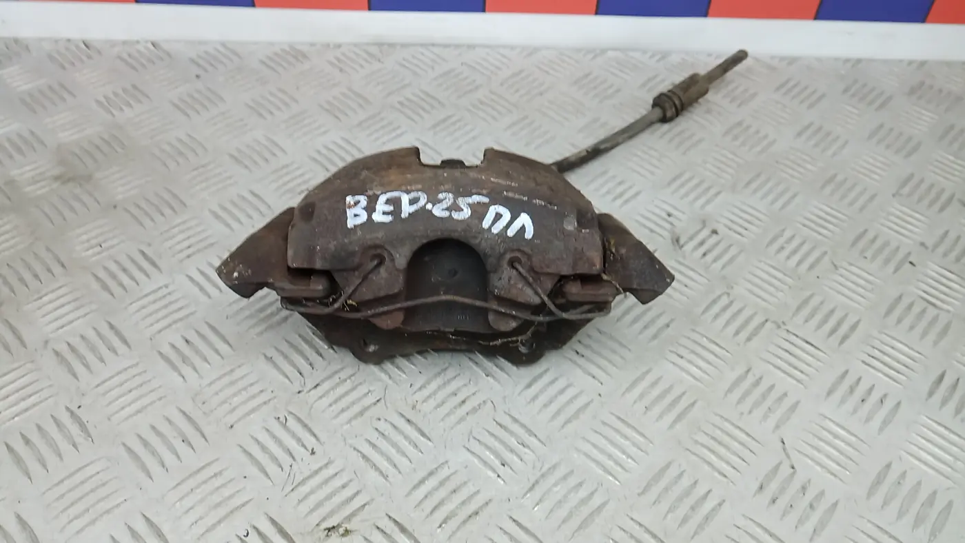 Скоба суппорта к Ford Kuga 2009