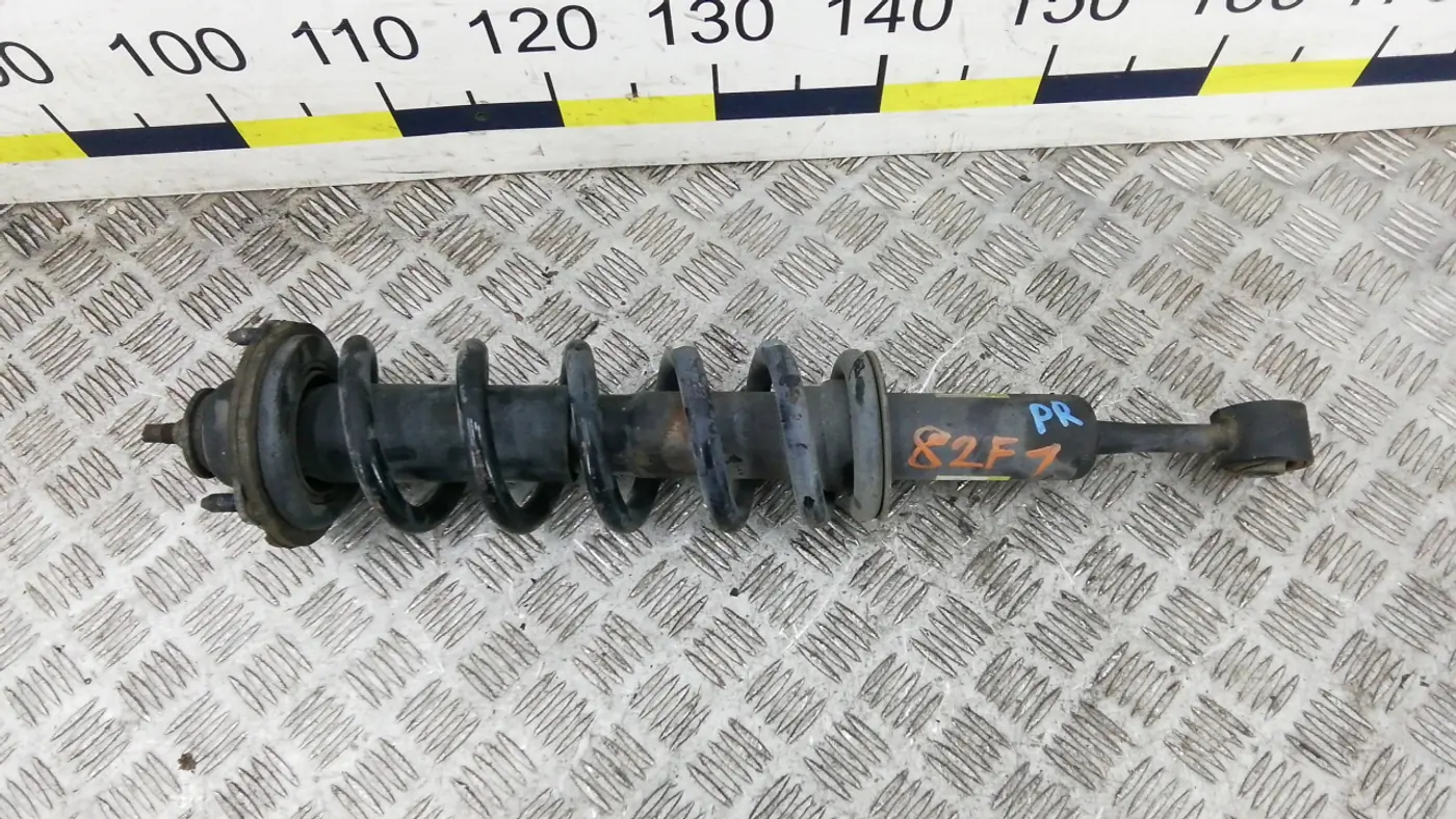 Стойка передняя правая к Toyota FJ Cruiser 2007