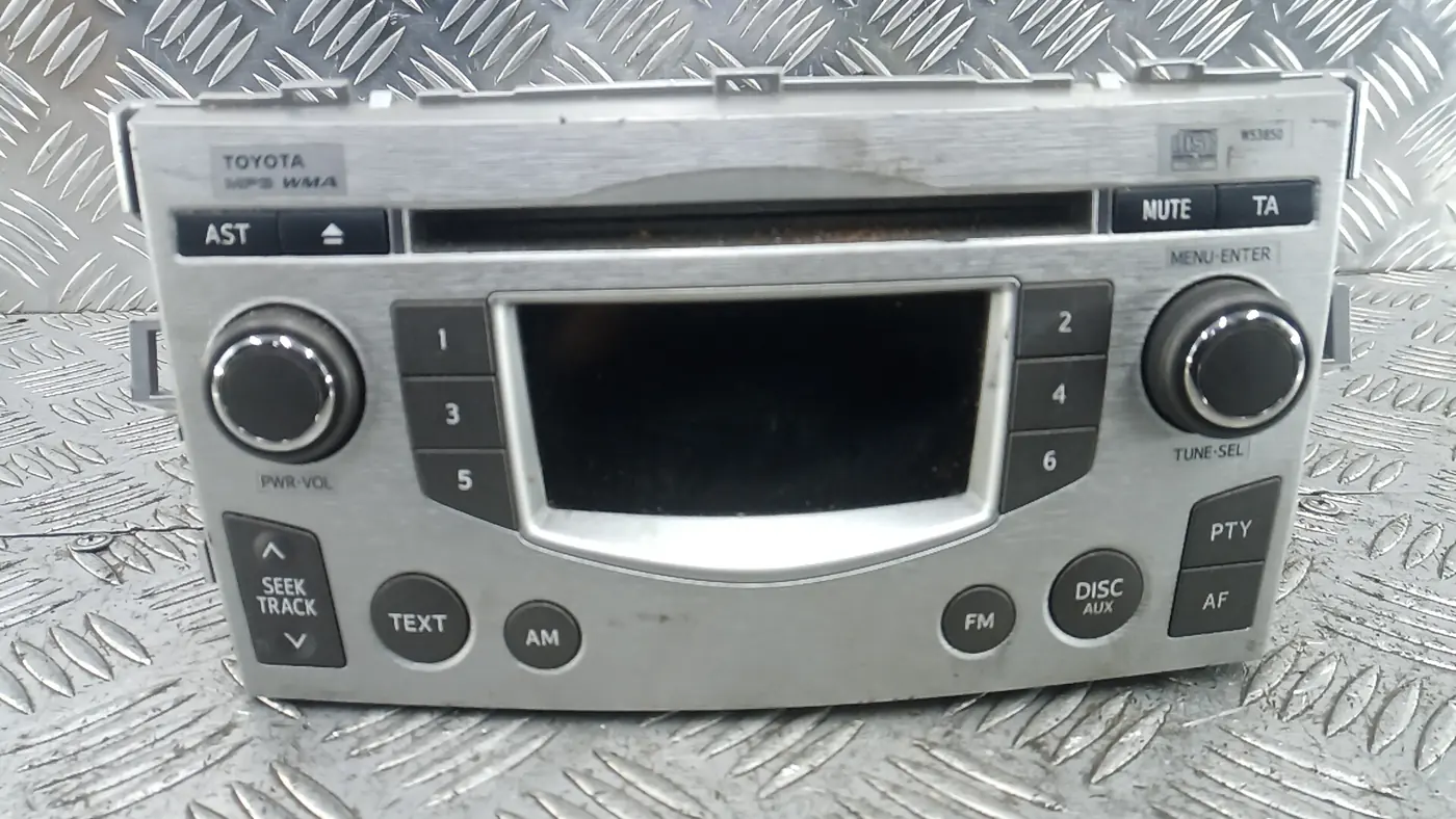 Магнитола к Toyota Verso 2011