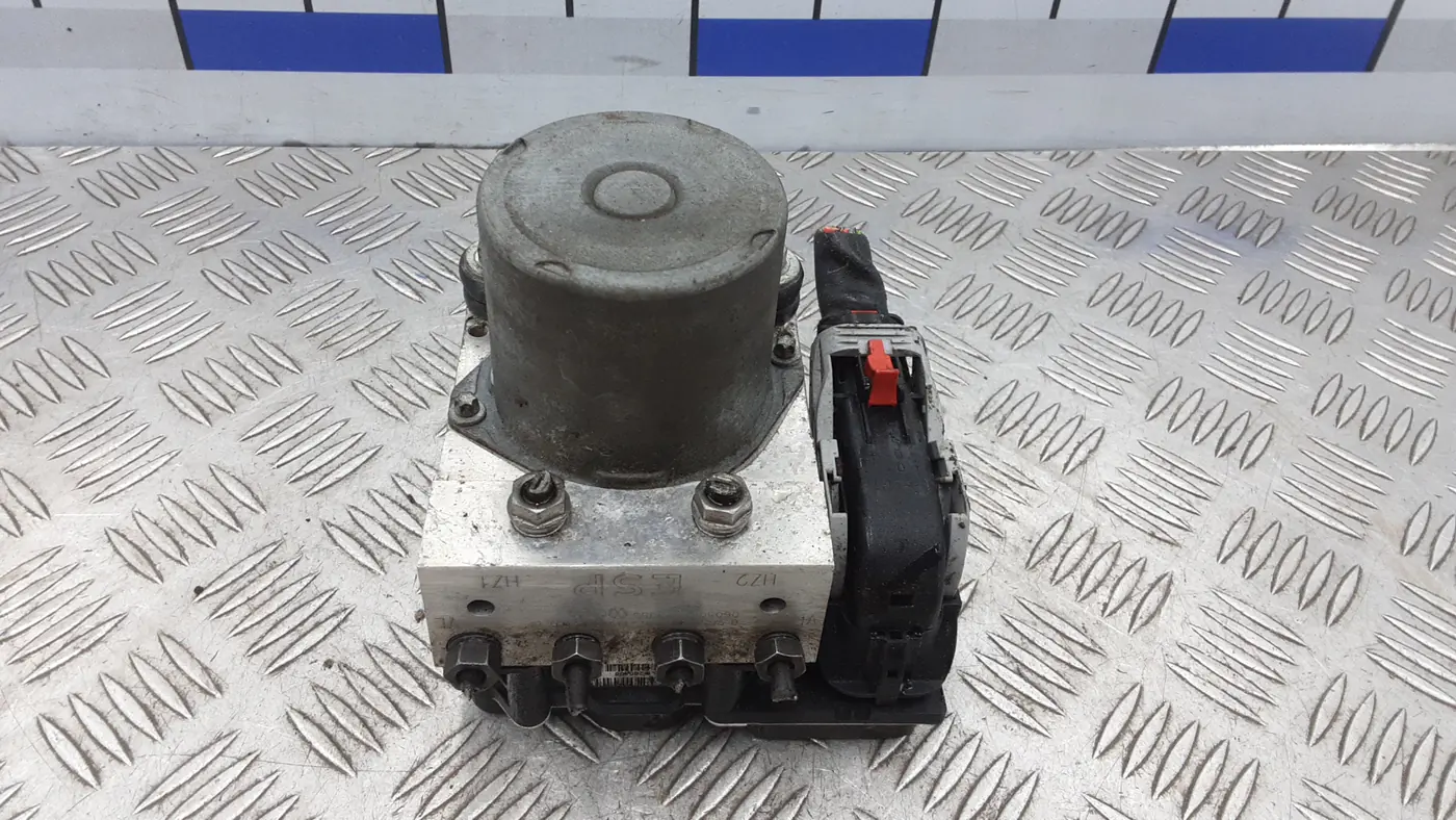 Блок ABS к Audi A4 2006