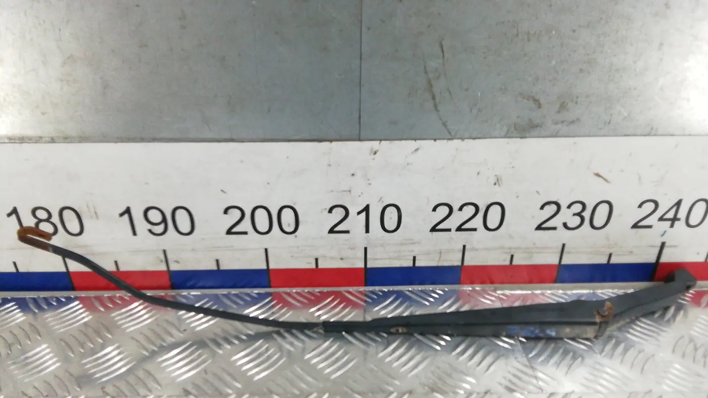 Щеткодержатель к Chevrolet Kalos 2006