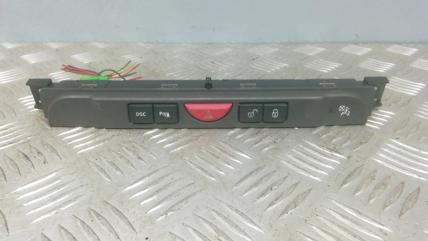 Кнопка  к Land Rover Discovery 2006