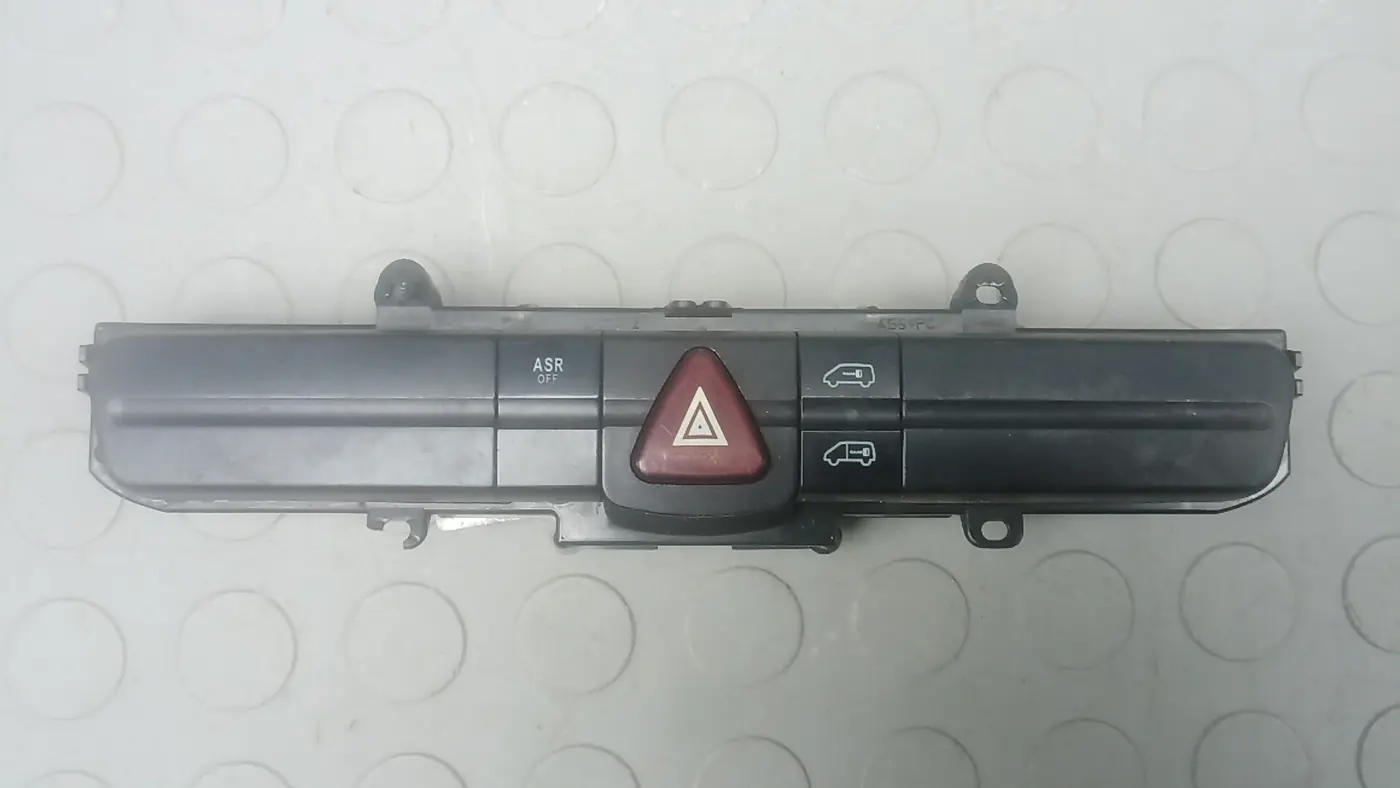 Кнопка  к Mercedes-Benz Sprinter 2009