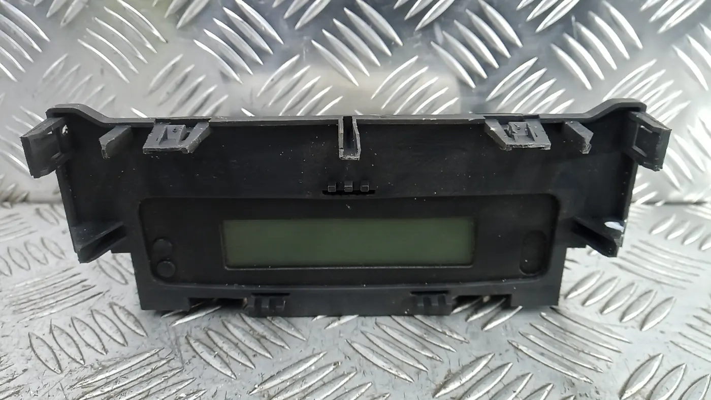 Монитор к Renault Megane 2005