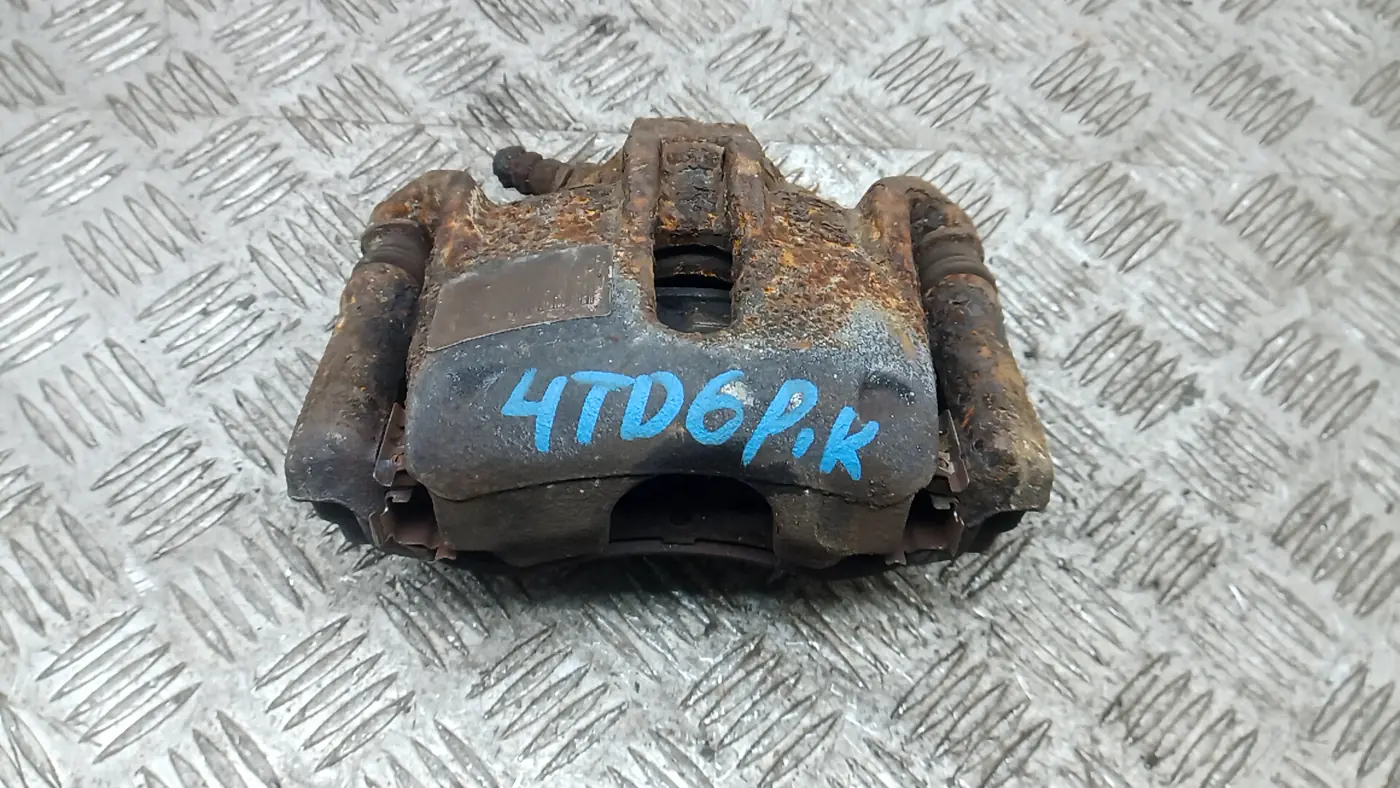 Скоба суппорта к Peugeot 2008 2014