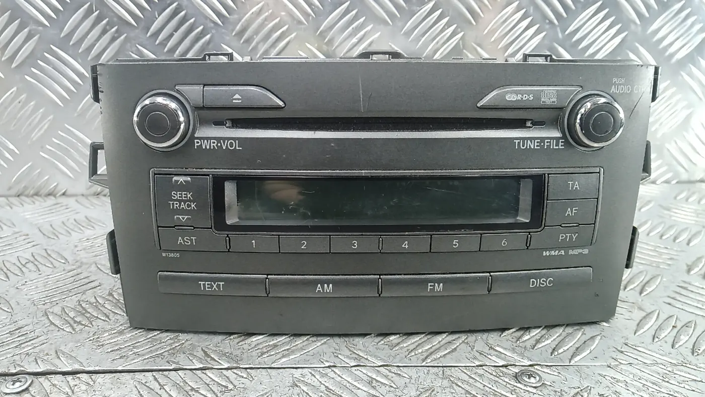 Магнитола к Toyota Auris 2009
