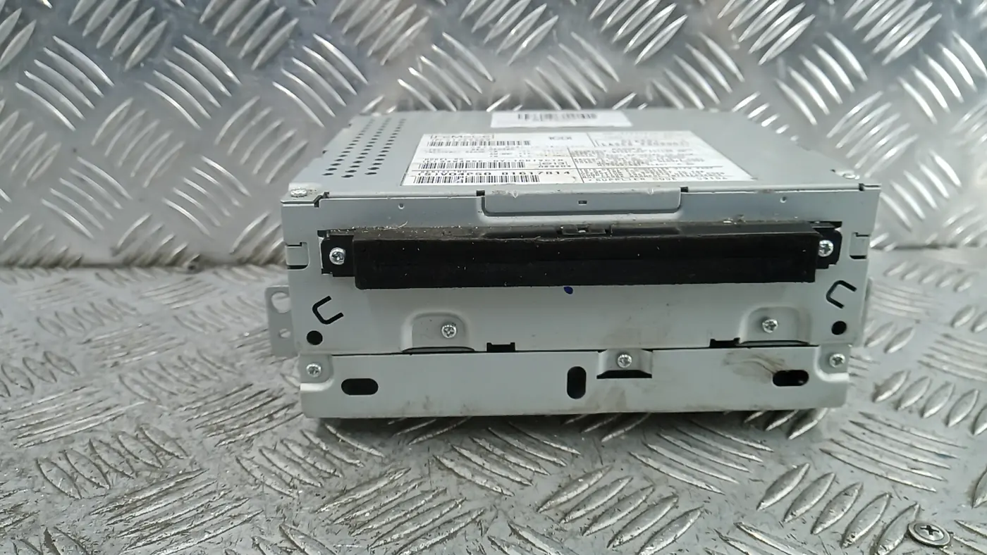 Магнитола к Volvo V70 2009
