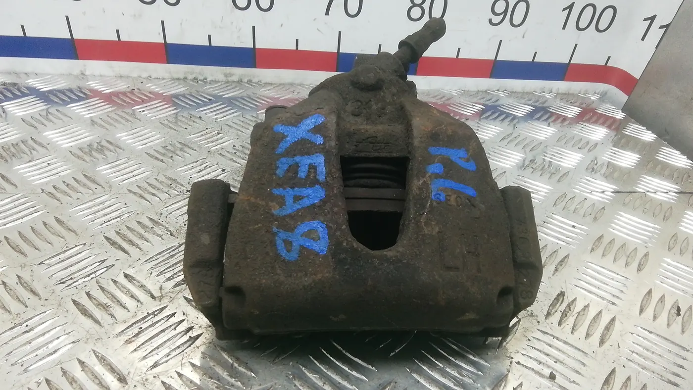 Скоба суппорта к Ford C-MAX 2009