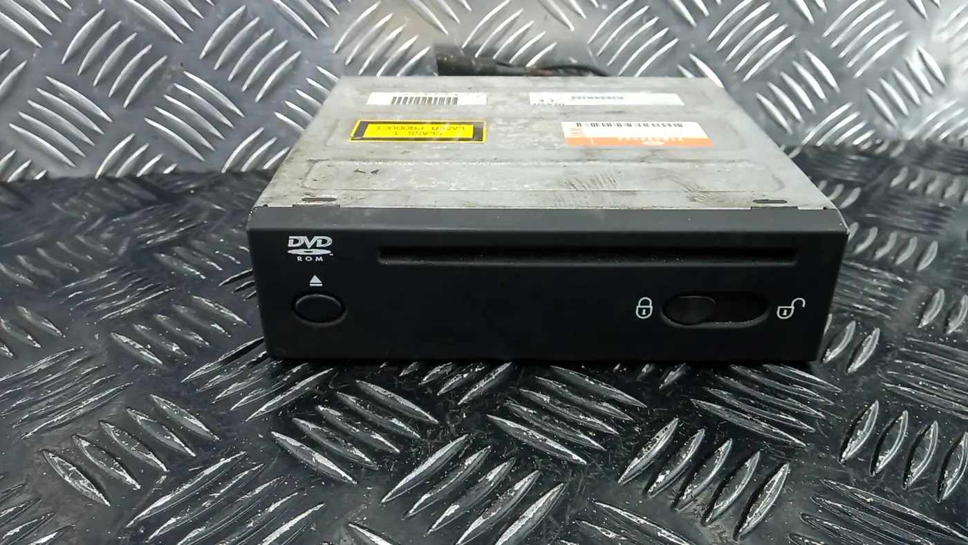 Навигация к Land Rover Discovery 2004