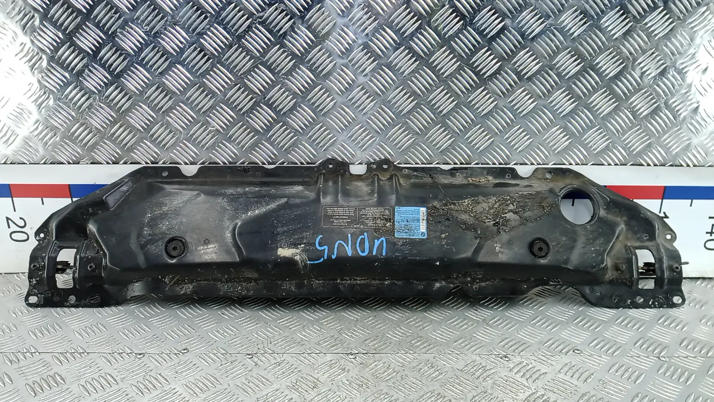 Рамка капота к BMW 5 2007