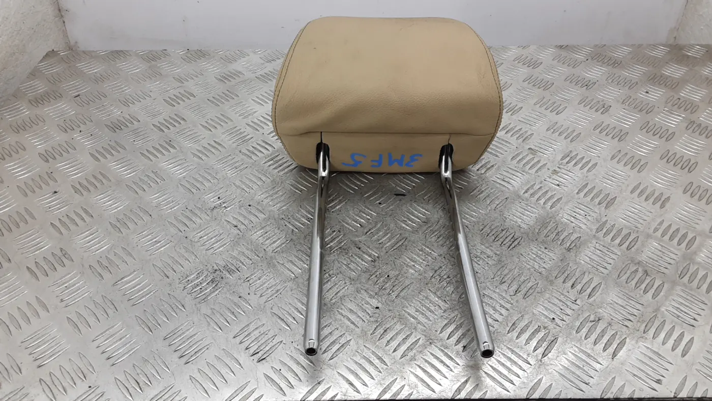 Подголовники к BMW X3 2012