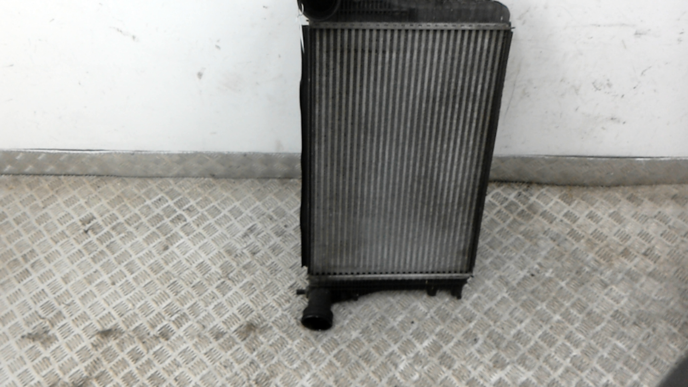 Интеркулер к SEAT Leon 2009