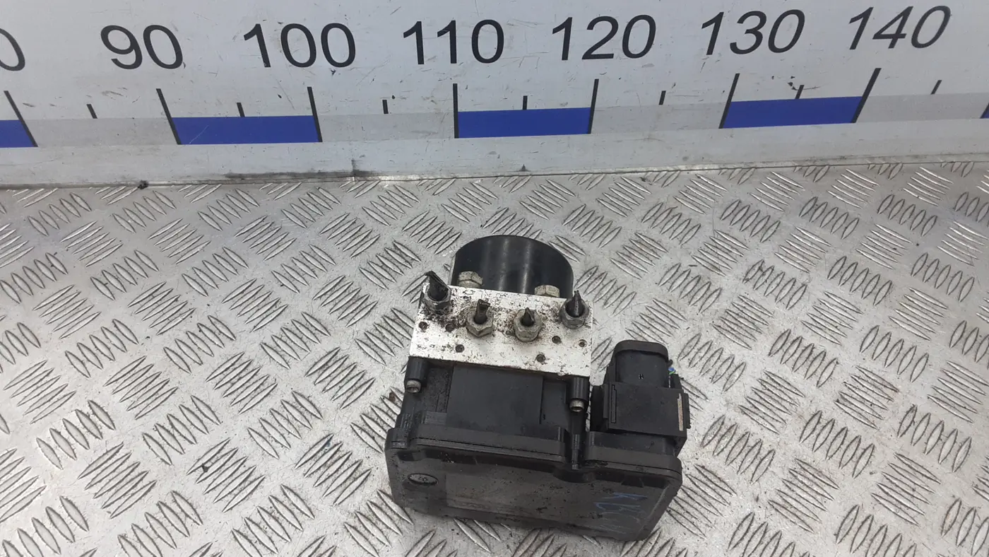 Блок ABS к Volvo V70 2010