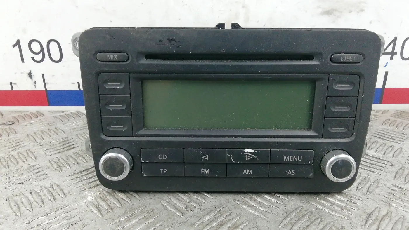 Магнитола к Volkswagen Golf 2005