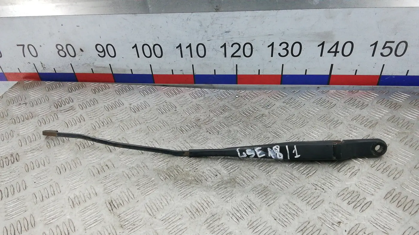 Щеткодержатель к Peugeot 406 2000