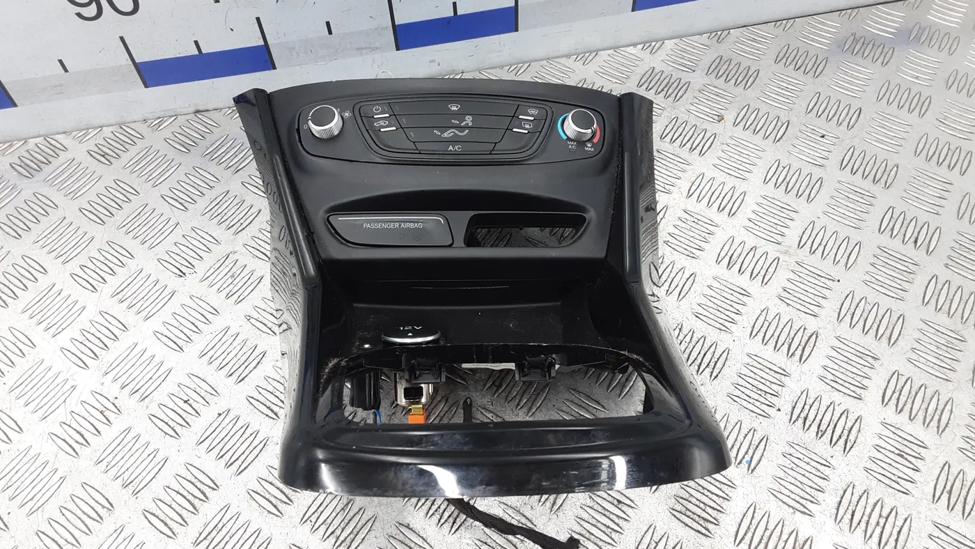 Блок управления печки (переключатель отопителя) к Ford B-MAX 2012