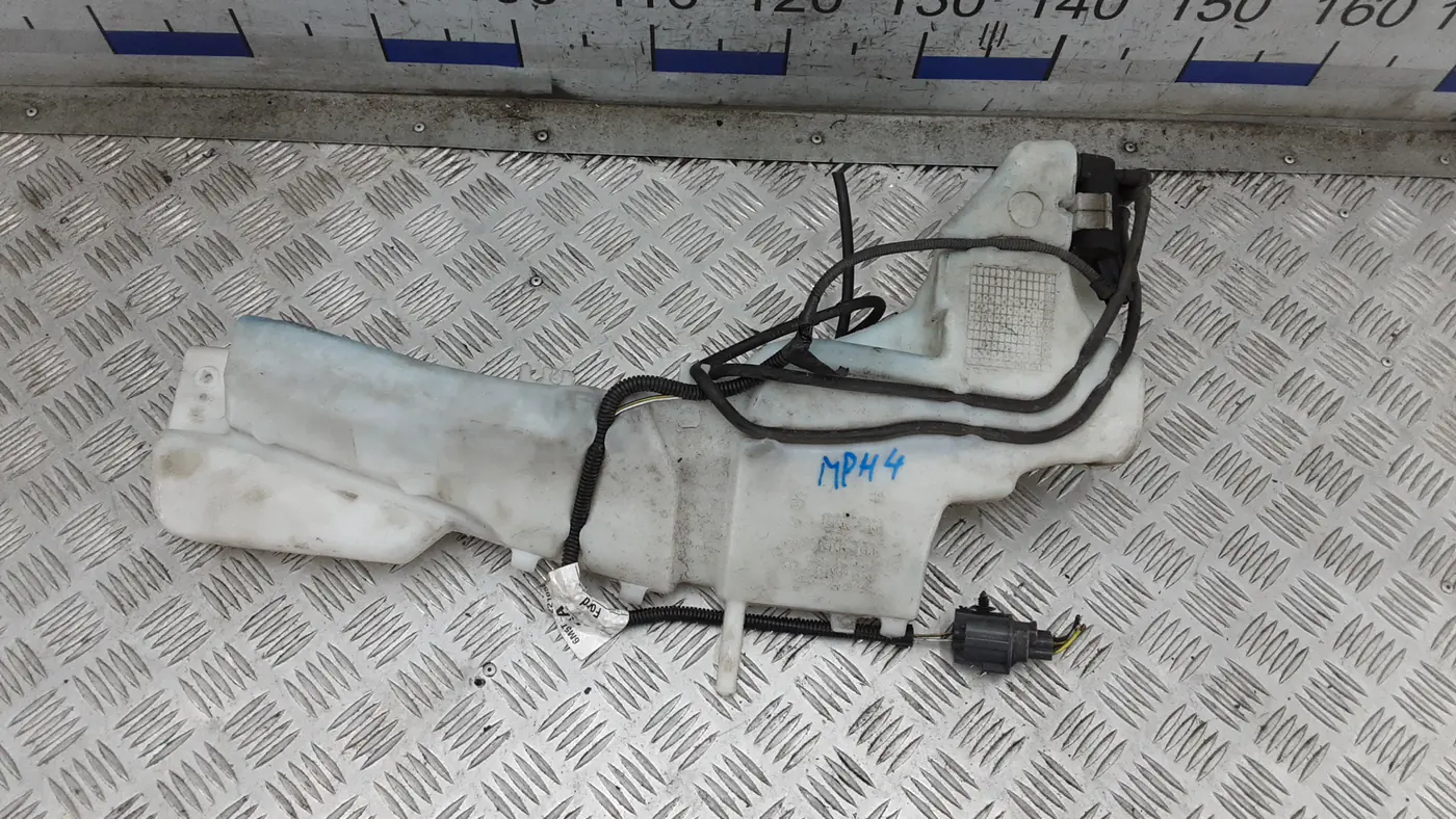 Бачок омывателя к Ford Kuga 2010