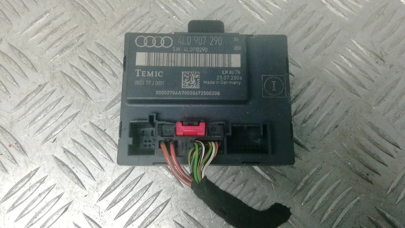 Блок комфорта к Audi Q7 2006