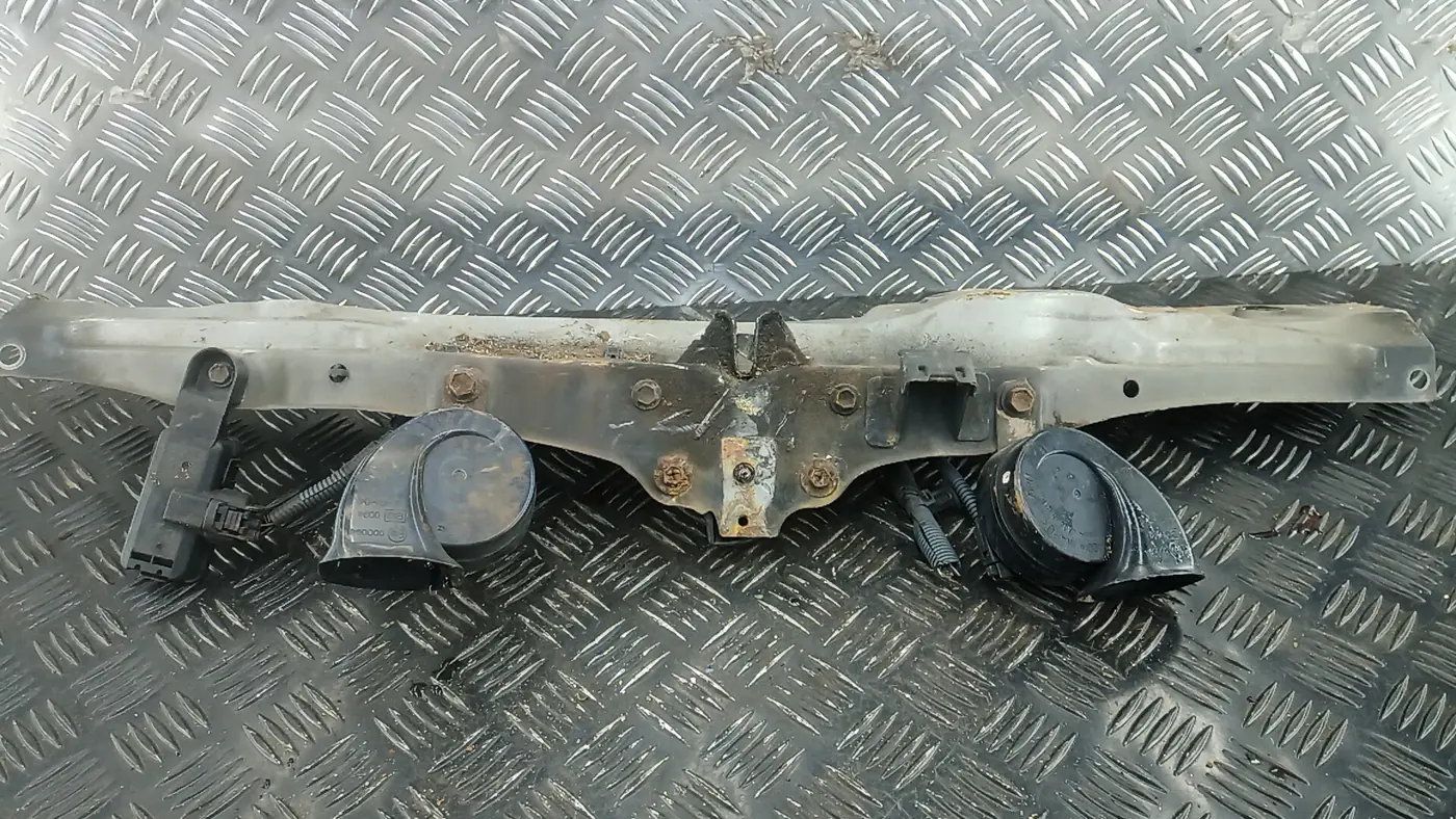 Рамка капота к Lexus GS 2006