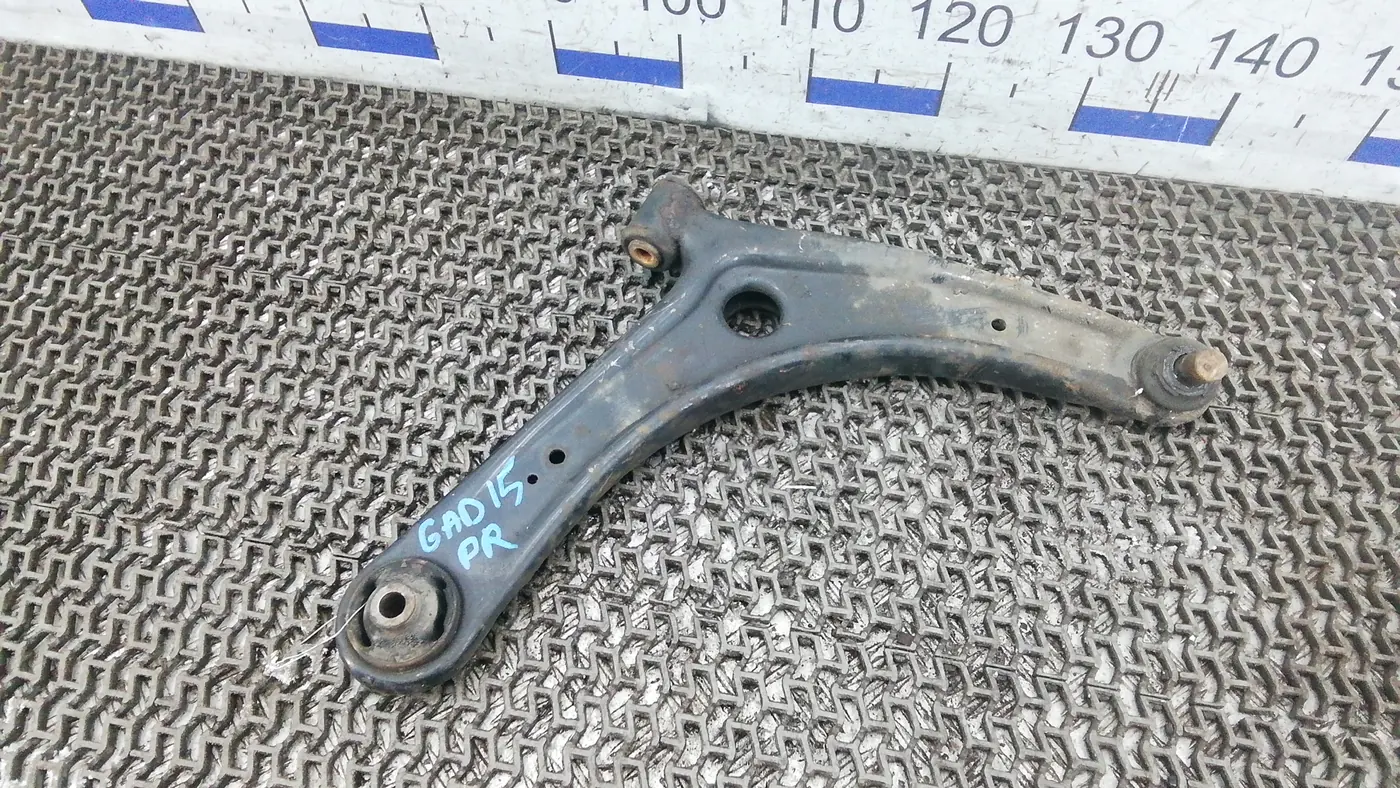 Рычаг передний к Peugeot 4007 2008