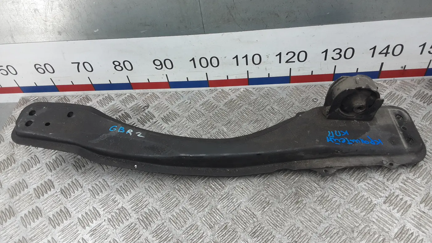 Крепления/Кронштейны к Toyota RAV 4 2000