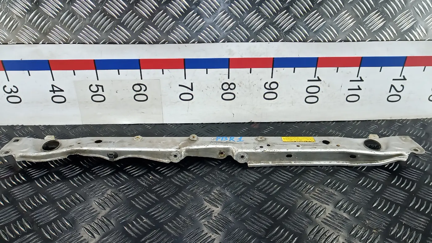 Рамка капота к Toyota RAV 4 2001
